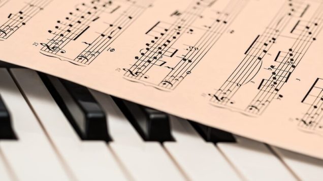 rsz_piano-1655558_1280
