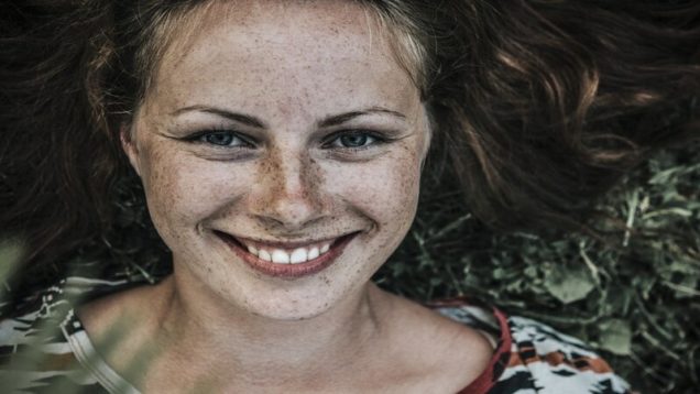 rsz_woman-1867431_1280