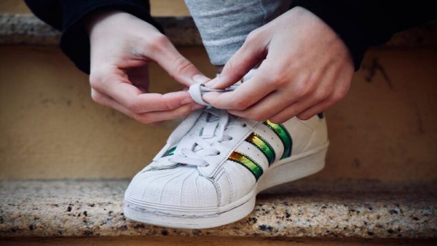 rsz_1foot-g7ba259766_1920