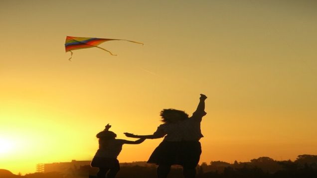 rsz_kite-gabfb8f7a4_1280-min