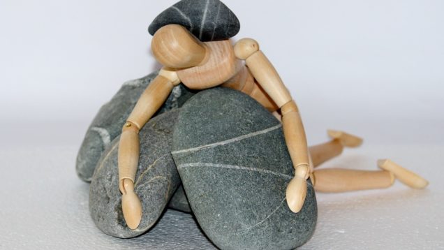 wooden-figure-gcc4f4517e_1280