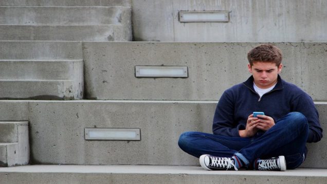 rsz_1texting-1999275_1280